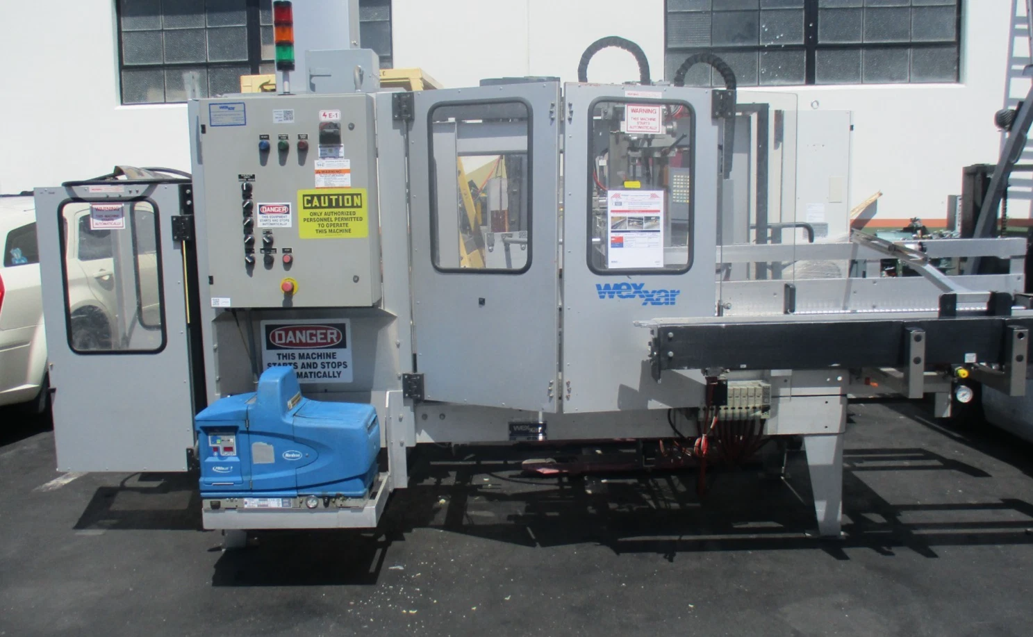 Wexxar #WF2HT, automatic case erector / box taping machine, Nordson ProBlue-7 - Image 1