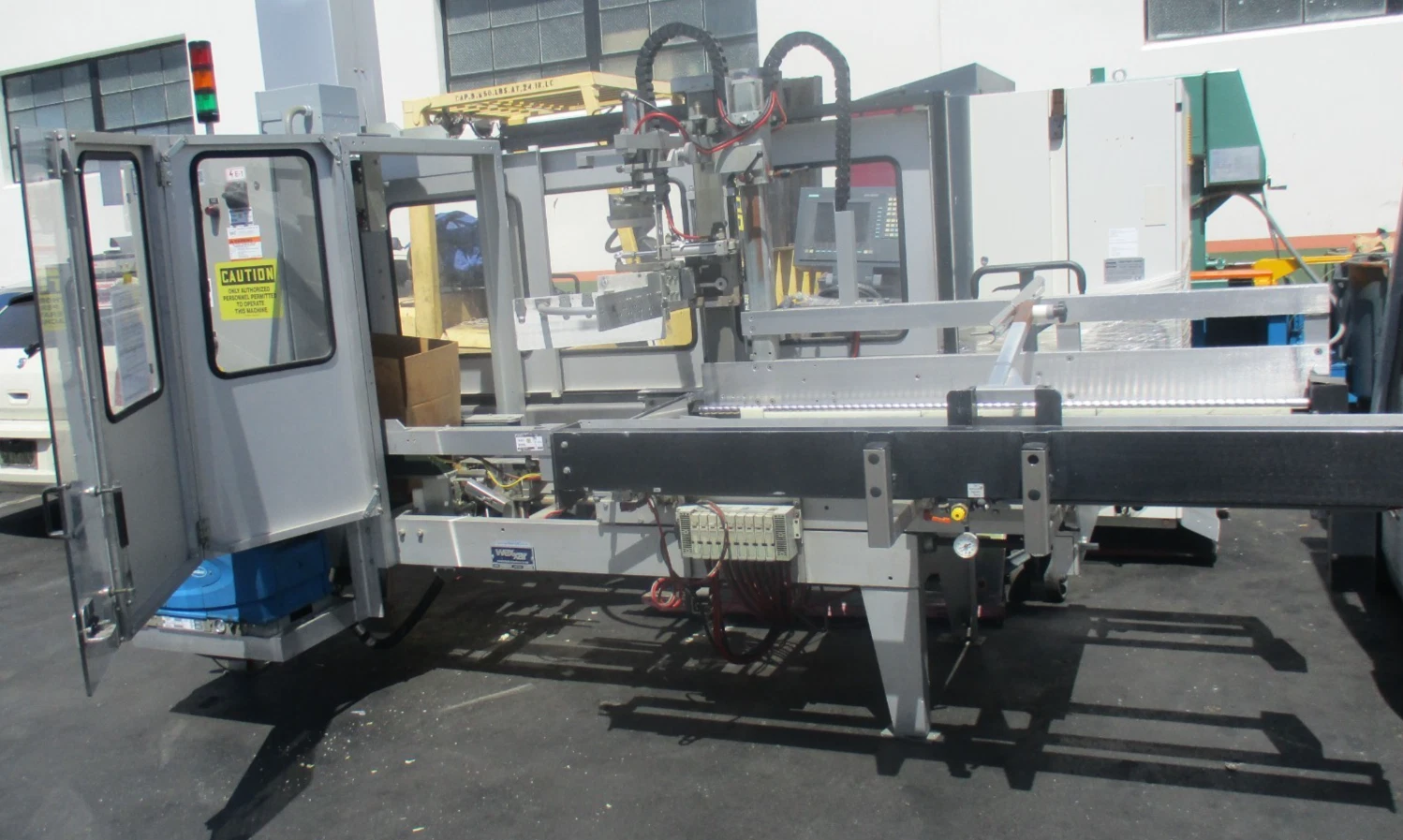 Wexxar #WF2HT, automatic case erector / box taping machine, Nordson ProBlue-7 - Image 2