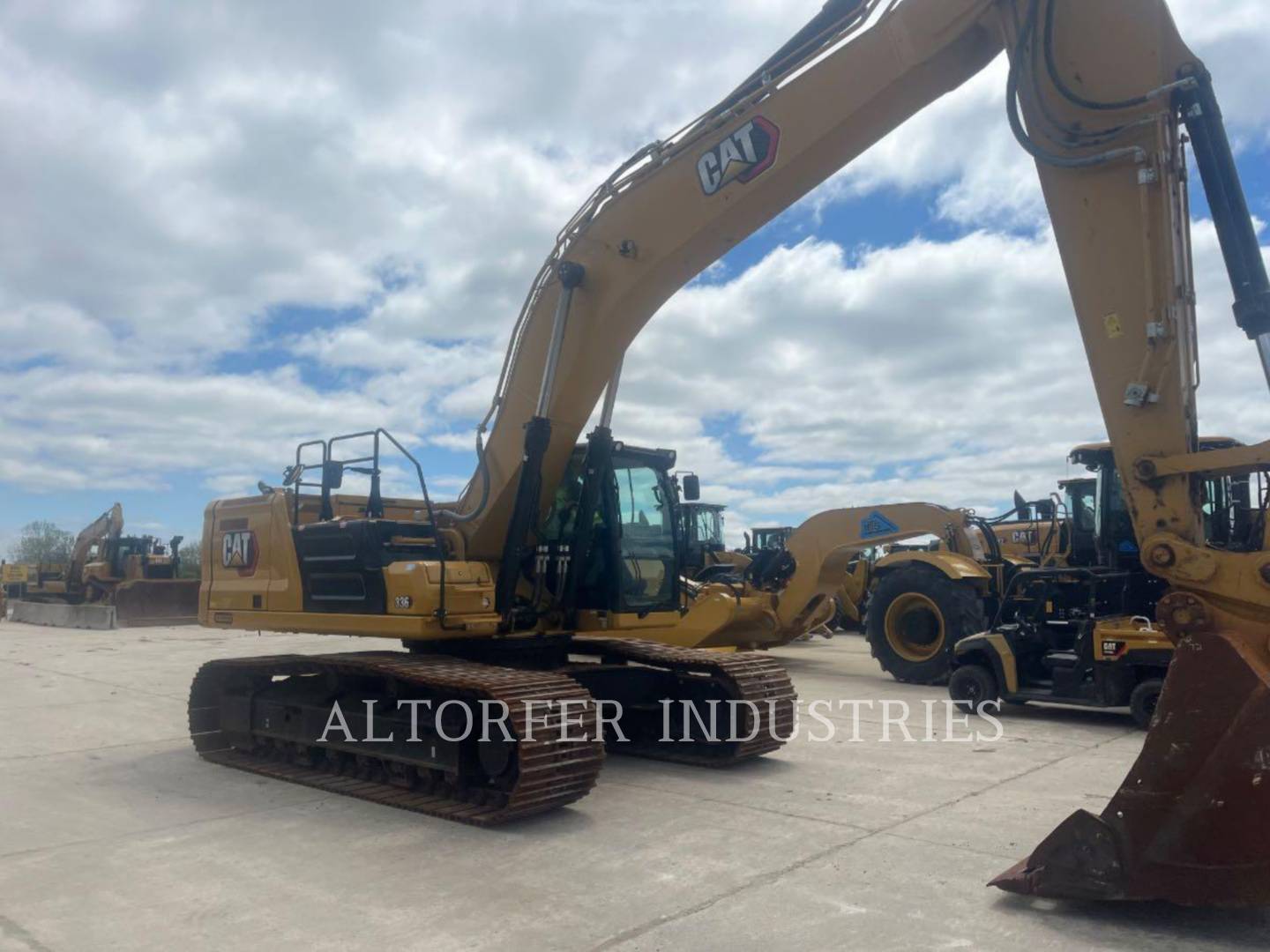 Caterpillar 336-08, 1104 hours, S/N: RDL20726, 2025 - Image 2