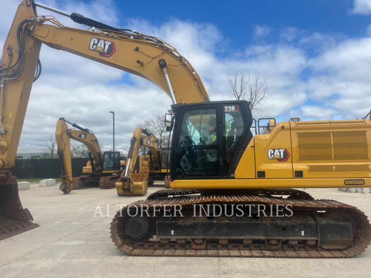 Caterpillar 336-08, 1104 hours, S/N: RDL20726, 2025 - Image 7