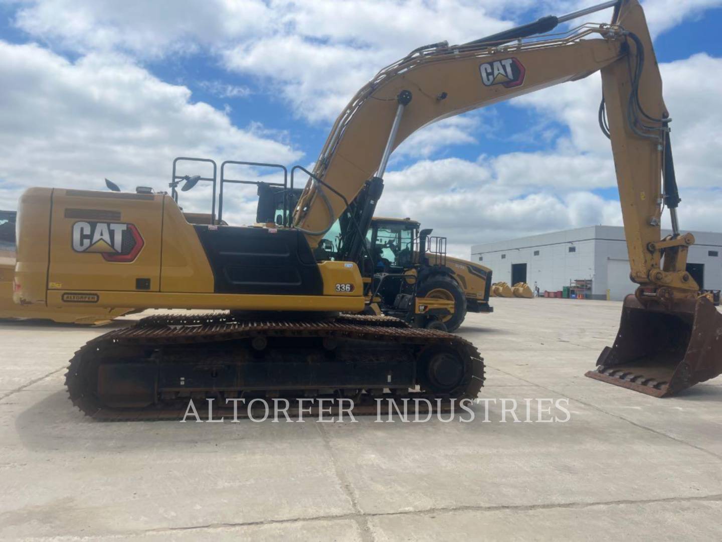 Caterpillar 336-08, 1104 hours, S/N: RDL20726, 2025 - Image 8