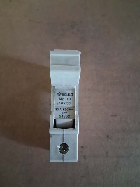 Goulds Fuse Holder MSC.10 690 VAC - Image 1