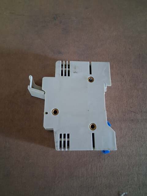 Goulds Fuse Holder MSC.10 690 VAC - Image 3