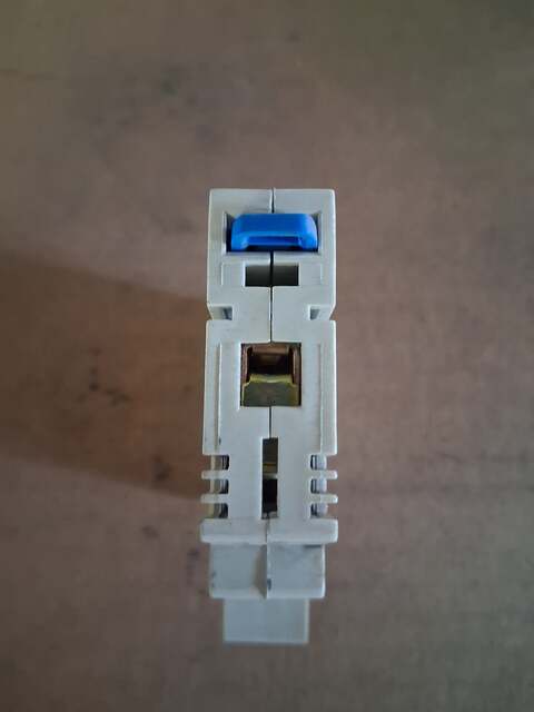 Goulds Fuse Holder MSC.10 690 VAC - Image 5