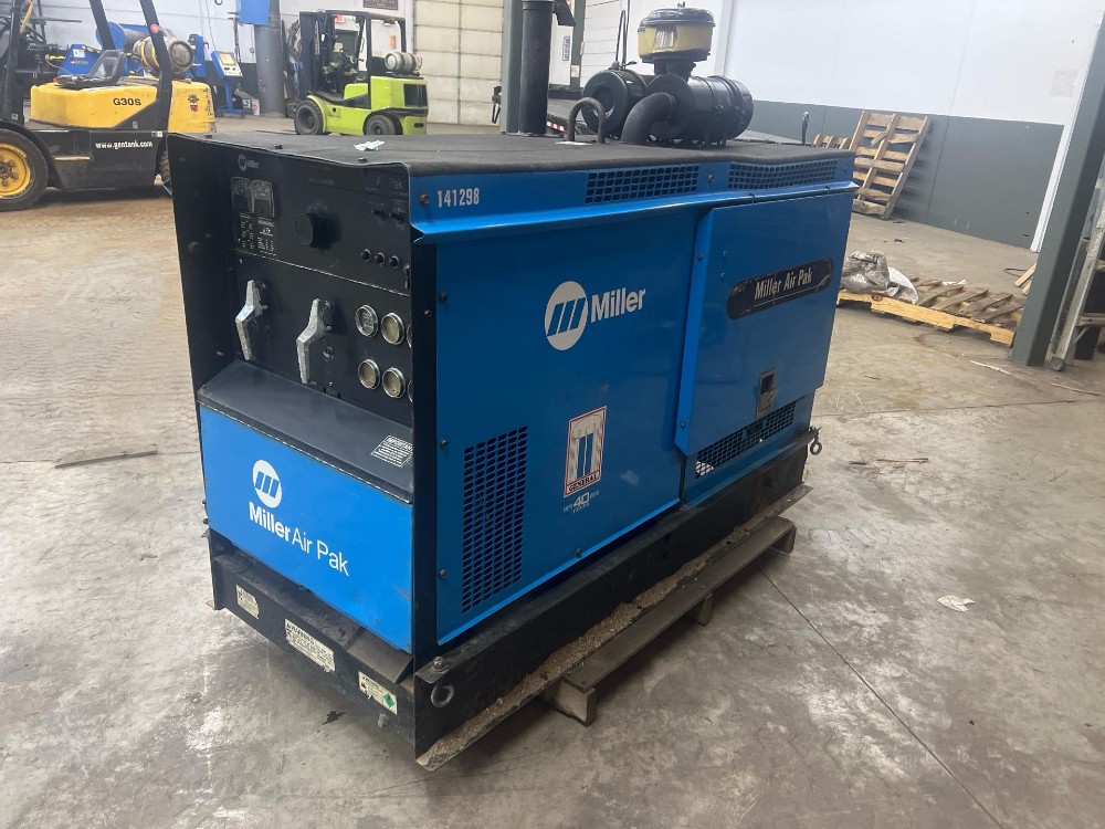 Miller Air Pack Engine Driven Welding Power Supply, 1998 - Image 2