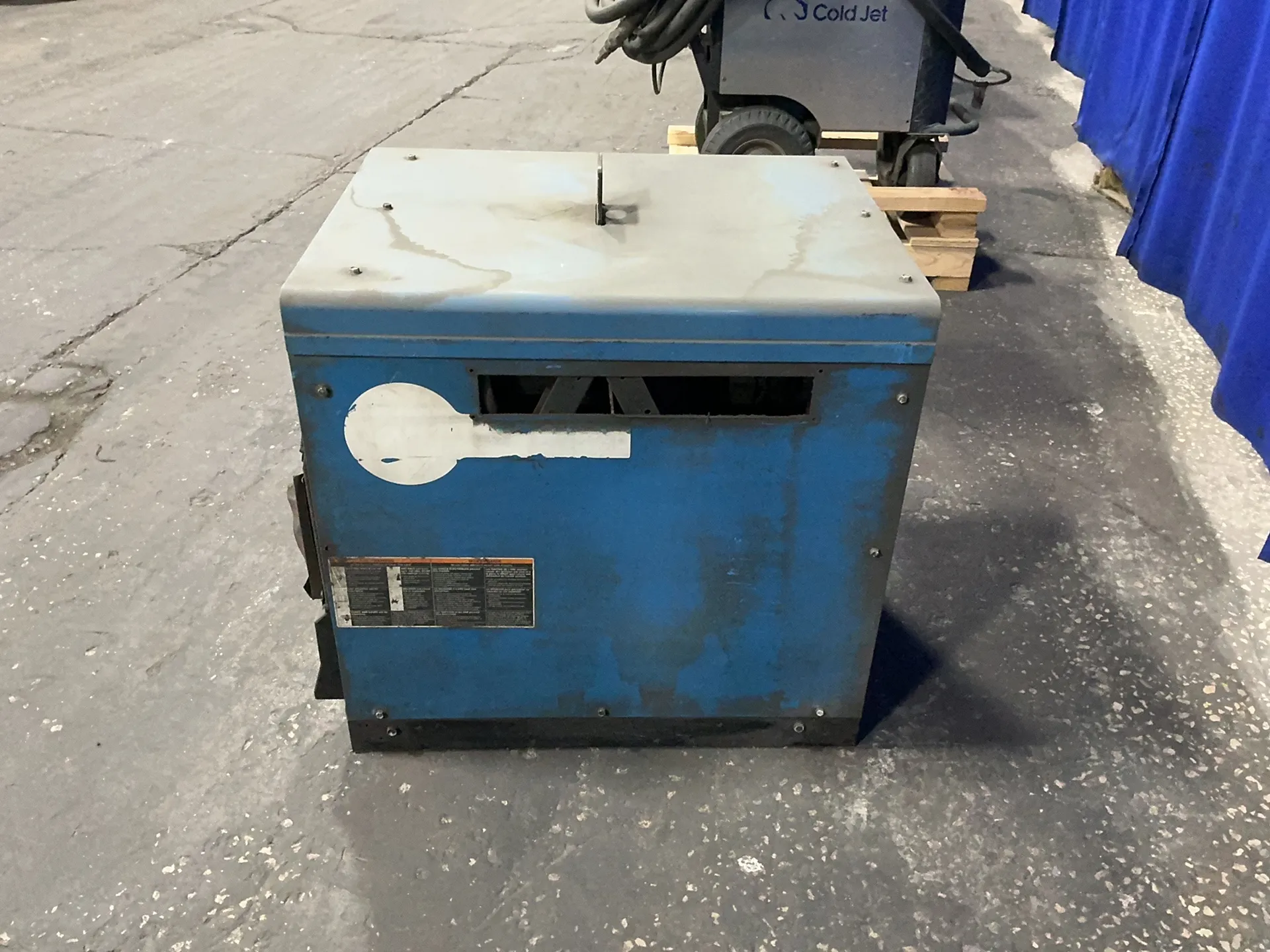 Miller #DELTA-FAB, CV/DC Welder, 375 Amps, 17.6 kW - Image 1
