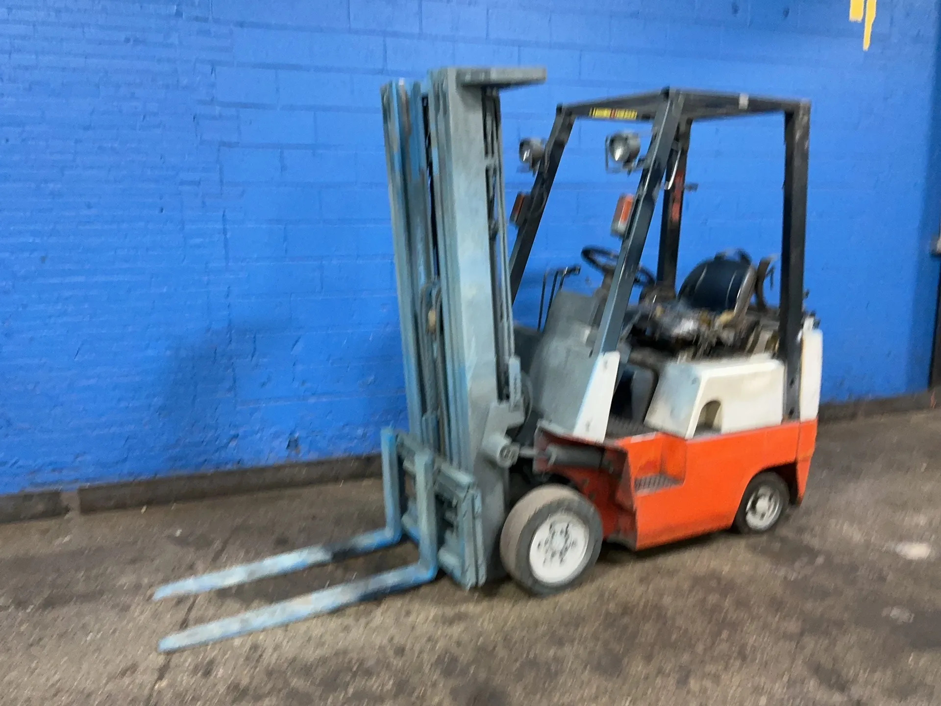 Nissan #CPJ01A15-V, Propane Forklift, 76" Lift Height, 77" Mast, 17141 Hours - Image 4