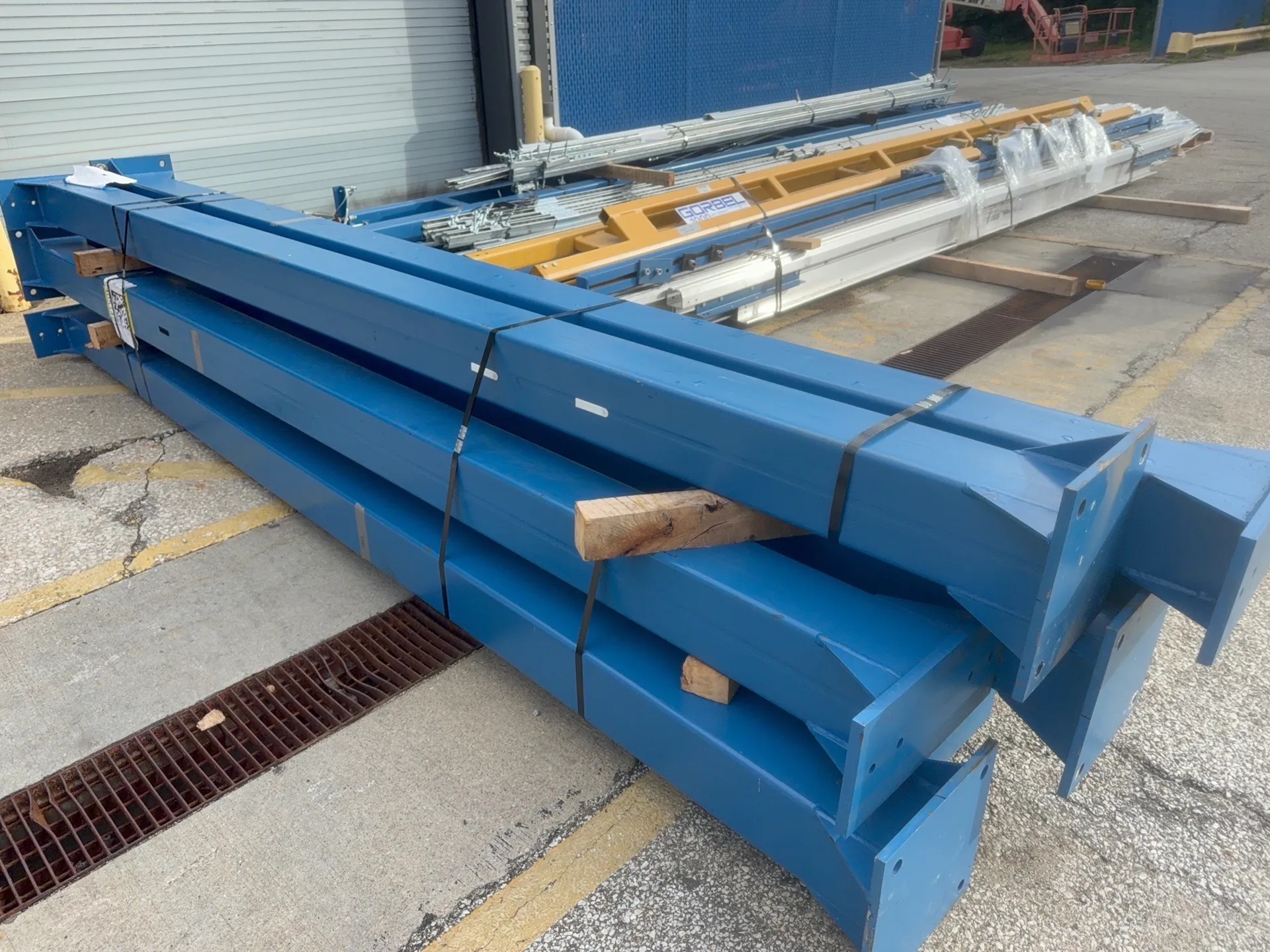 1 Ton, Gorbel, Freestanding Workstation Crane System, 2000 lb., 6 Leg Posts - Image 8