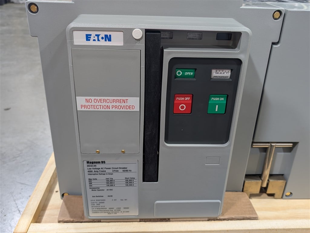 4000 Amps, Eaton, Magnum DS, MDSC4N3VEANNNNCLCN4EMNNBX, 600 Volts, 3 Pole, 100 kA, New in Box - Image 3