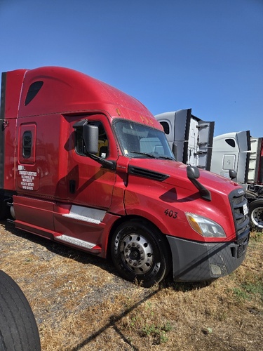 Freightliner #Cascadia-126, Sleeper Truck, Detroit DD15, DT12 Automatic, 72" Raised Roof, Tandem Axle, 2019 - Image 3
