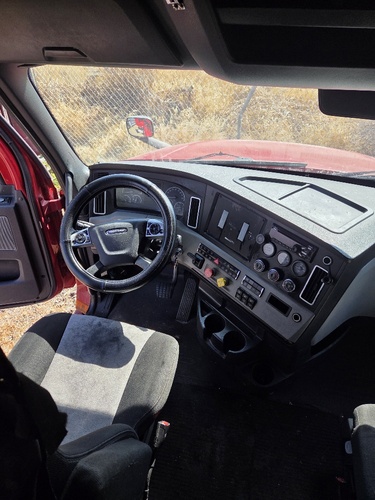 Freightliner #Cascadia-126, Sleeper Truck, Detroit DD15, DT12 Automatic, 72" Raised Roof, Tandem Axle, 2019 - Image 5