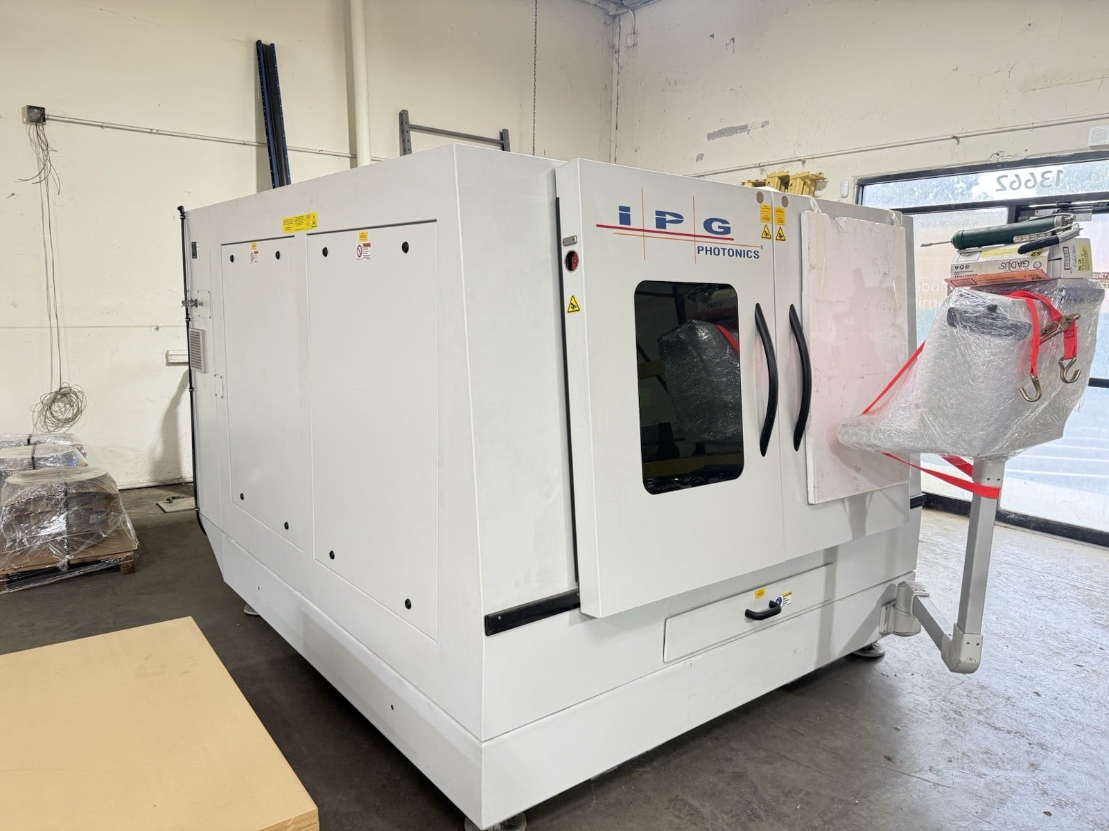 IPG Photonics #SYS4XRC0MNMN2NXU, LaserCube Fiber Optic CNC Laser, 450 watt, 4' x4', 2020 - Image 2