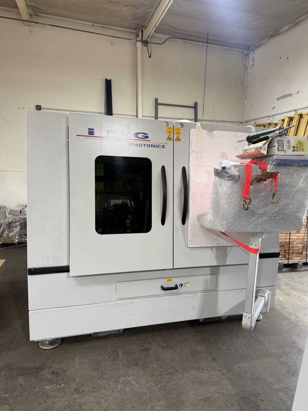 IPG Photonics #SYS4XRC0MNMN2NXU, LaserCube Fiber Optic CNC Laser, 450 watt, 4' x4', 2020 - Image 4