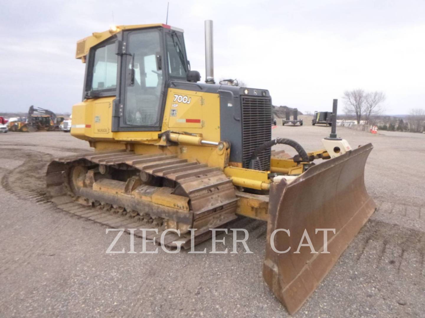Deere & Co 700J LGP, 8113 hours, S/N: 1T0700JXVB0202272, 2011 - Image 2