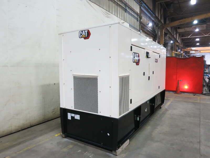 400 KW Caterpillar #D400GC, diesel generator set, 277/480 Volts, 609 HP @ 1800 RPM, C13 engine, EPA Tier 3 - Image 2