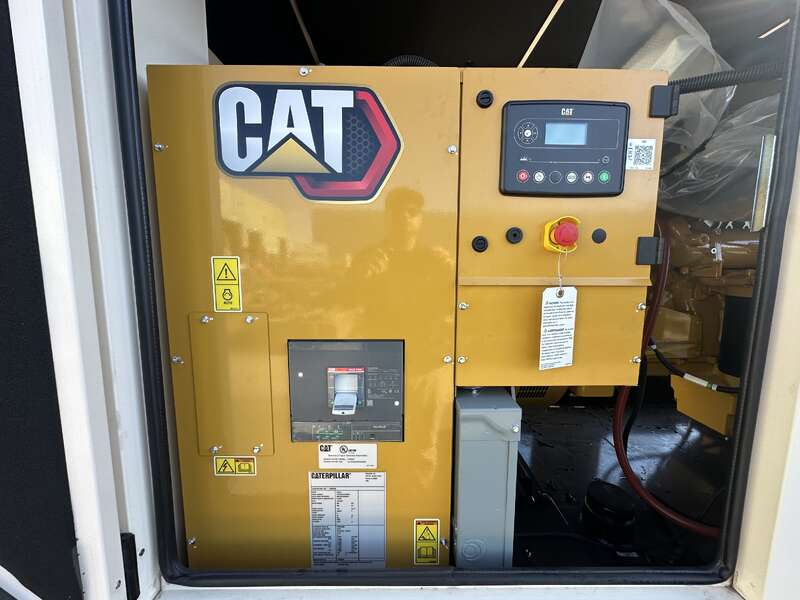 400 KW Caterpillar #D400GC, diesel generator set, 277/480 Volts, 609 HP @ 1800 RPM, C13 engine, EPA Tier 3 - Image 8