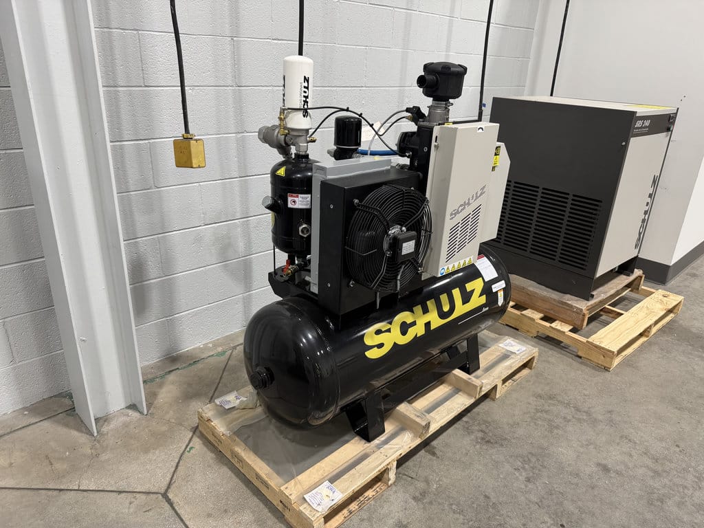 51 cfm, 125 psi, Schulz #SRP-3015-Compact, rotary screw air compressor, 15 HP, 2085-230/460 V., new - Image 3