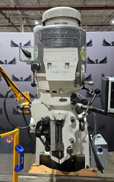 Bridgeport #Series-II, vertical knee milling machine, 2 HP, manual control with digital read out - Image 7