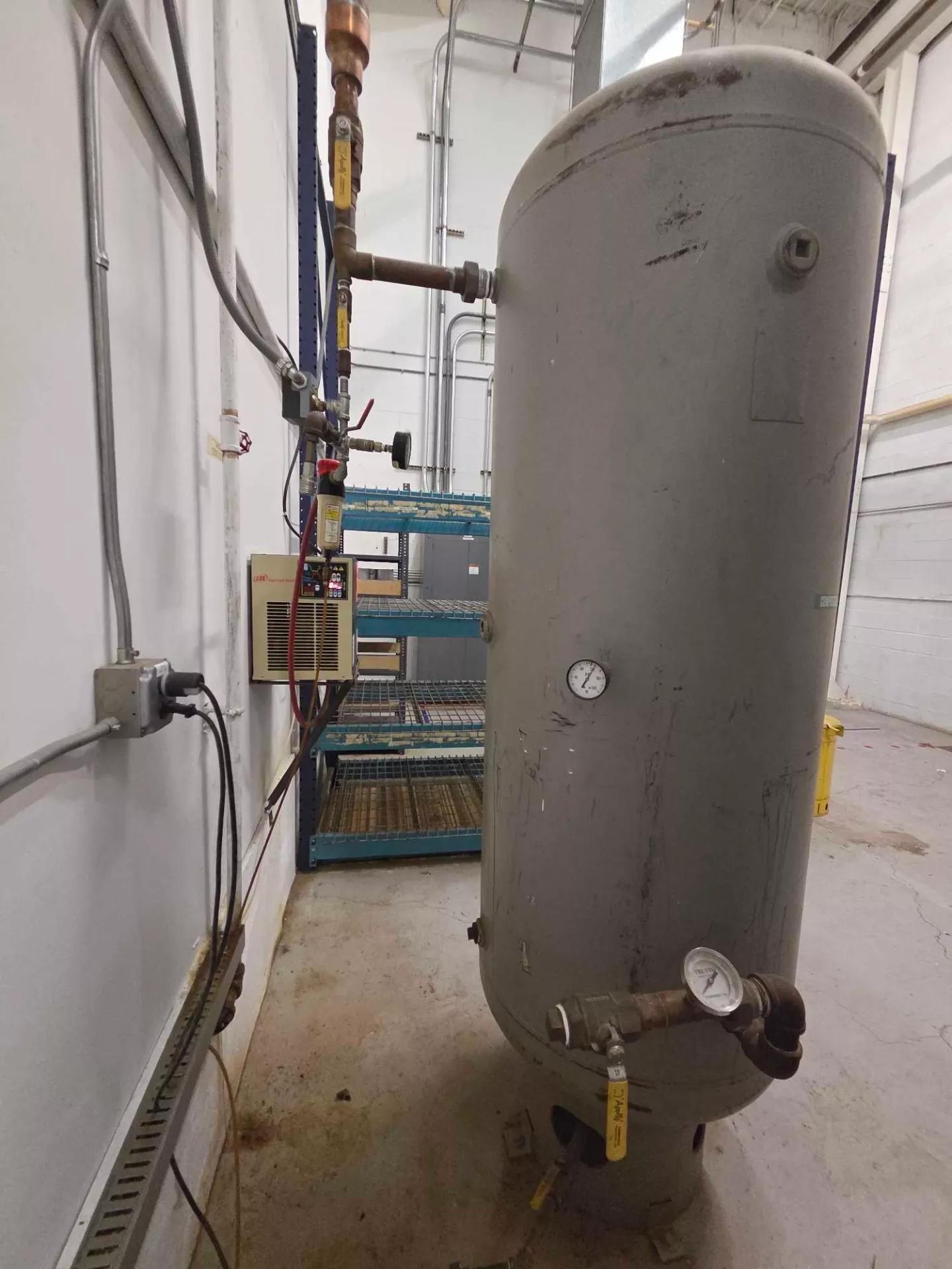 Kargard Industries, Carbon Steel Air Receiver Tank, 200 PSI, 1986 - Image 1