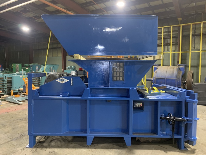 Excel #EX-60, horizontal closed door baler, 20 HP, (2) 6" cylinders, 54" W x 35" L feed opening - Image 4