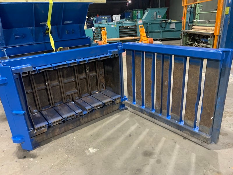Excel #EX-60, horizontal closed door baler, 20 HP, (2) 6" cylinders, 54" W x 35" L feed opening - Image 8