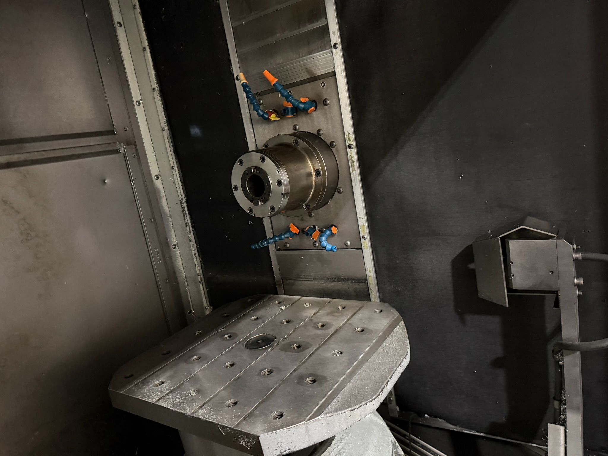 Haas #EC-400, 4-axis horizontal machining center, 20" X/20" Y/20" Z, 12000 RPM, 40 automatic tool changer - Image 5