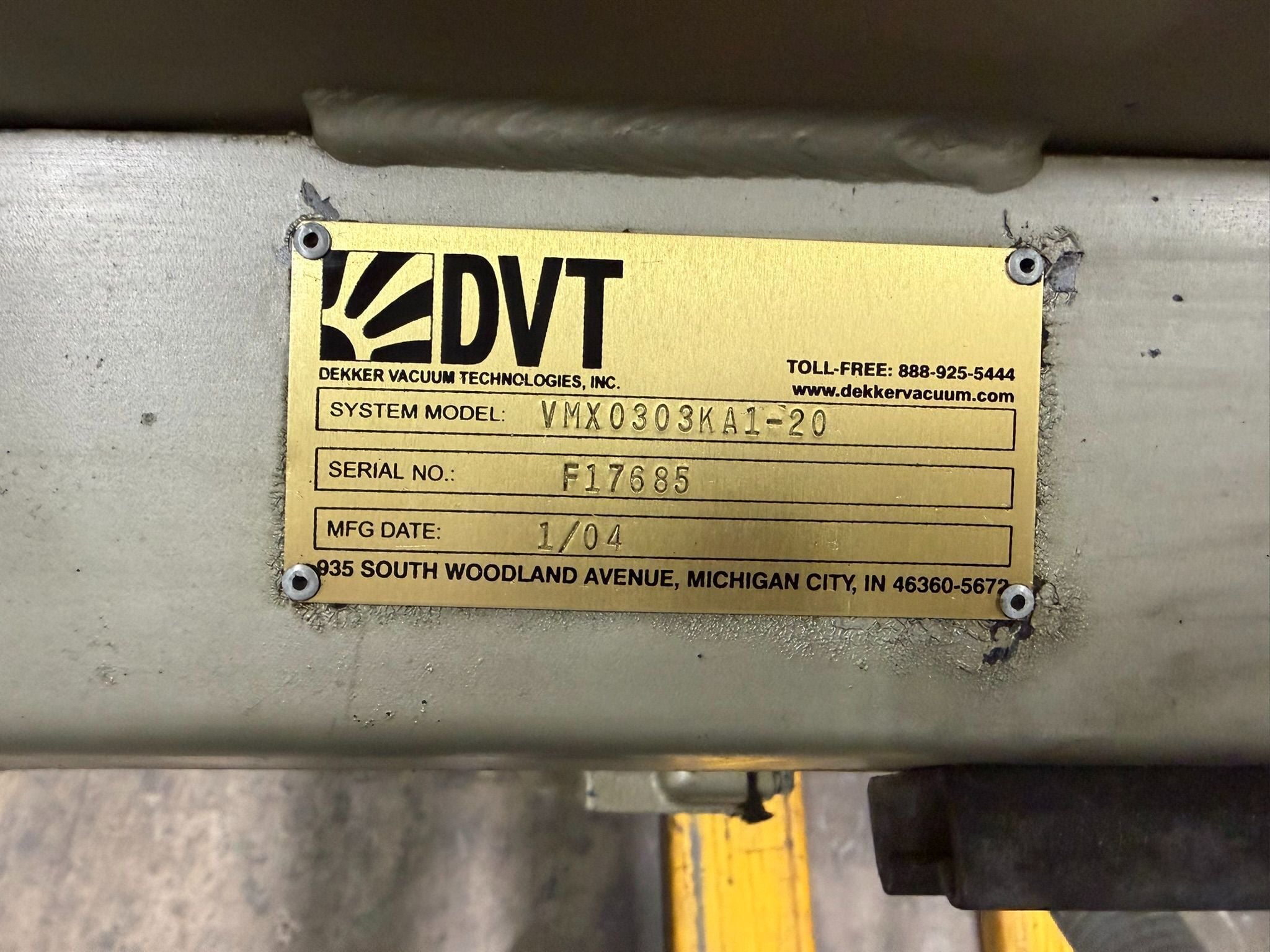 300 CFM, Dekker #VMX0303KA1-01, vacuum pump, 20 HP, 2004 - Image 2
