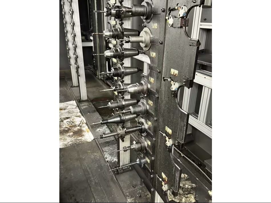 Okuma #MA-600HII, CNC horizontal machining center, OSP-P300MA, 110 automatic tool changer, 39.3" X, 35.4" Y - Image 9