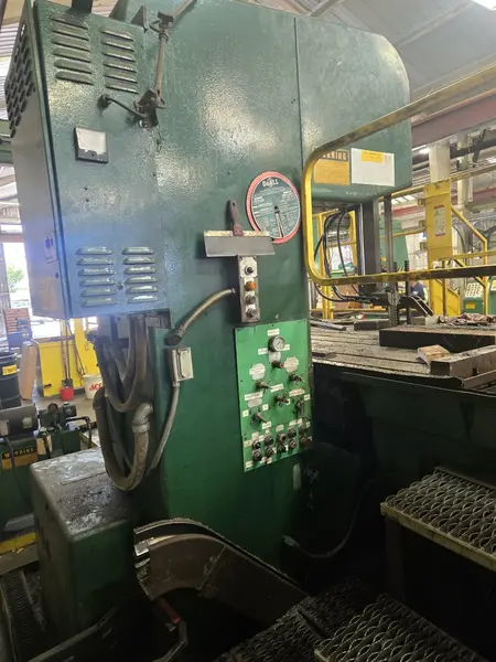 40" x 40" DoAll #C4048M, dual post automatic horizontal band saw, 33'  2.625"  .063" blade, 30 HP, 1990 - Image 4