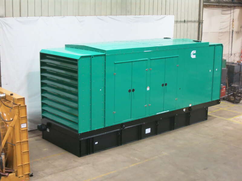 1000 KW Cummins #DQFAD, diesel generator set, 277/480 Volts, 3-Ph., 60 Hz, standby, sound attenuated - Image 4