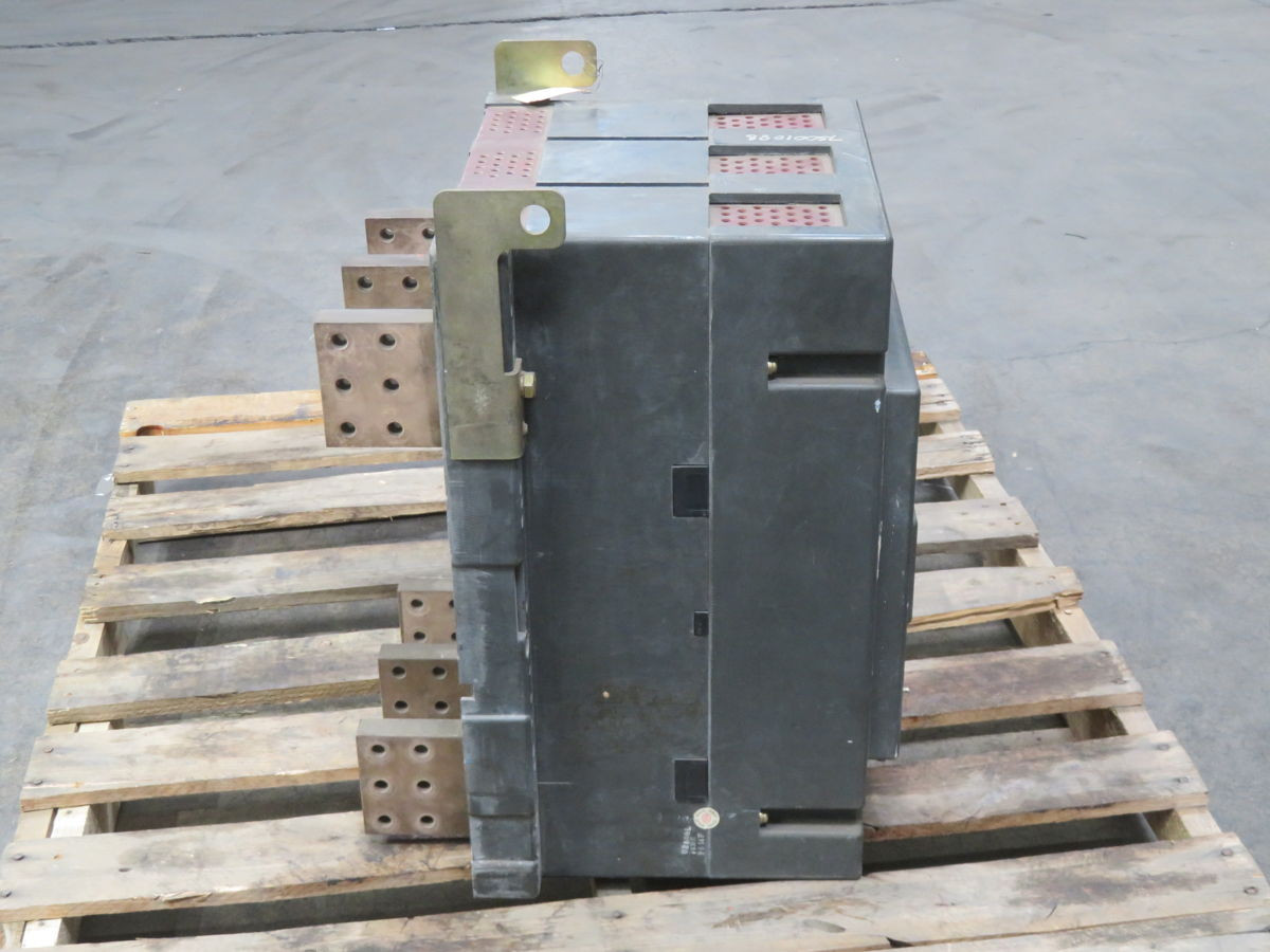 3200 Amps, Fuji SE3203PF, MCCB, 3-Pole, 660 Volts AC - Image 2
