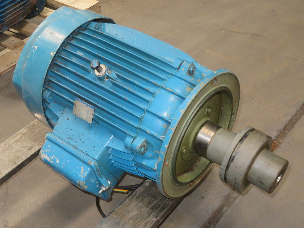 28 HP 1000/1200 RPM #200LC6, 3ph, 220/380 Volts - Image 2