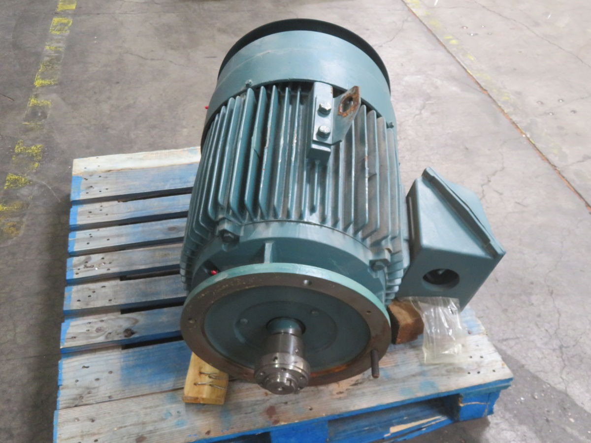 60 HP 3560 RPM Reliance, 6339622-002, AC Motor, 575 Volts - Image 2