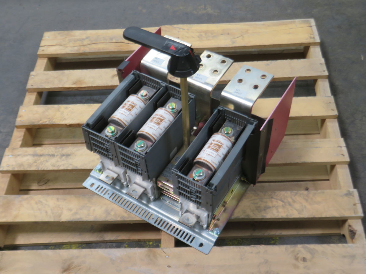 800 Amp. ABB, OES800L12, Fusible Disconnect Switch, 3 Pole, 600 Volts - Image 1