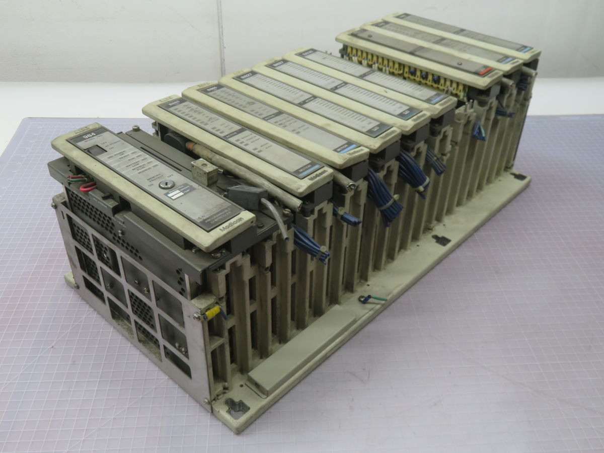 Modicon AS-H827-209, Controls PLCs (2 available) - Image 1