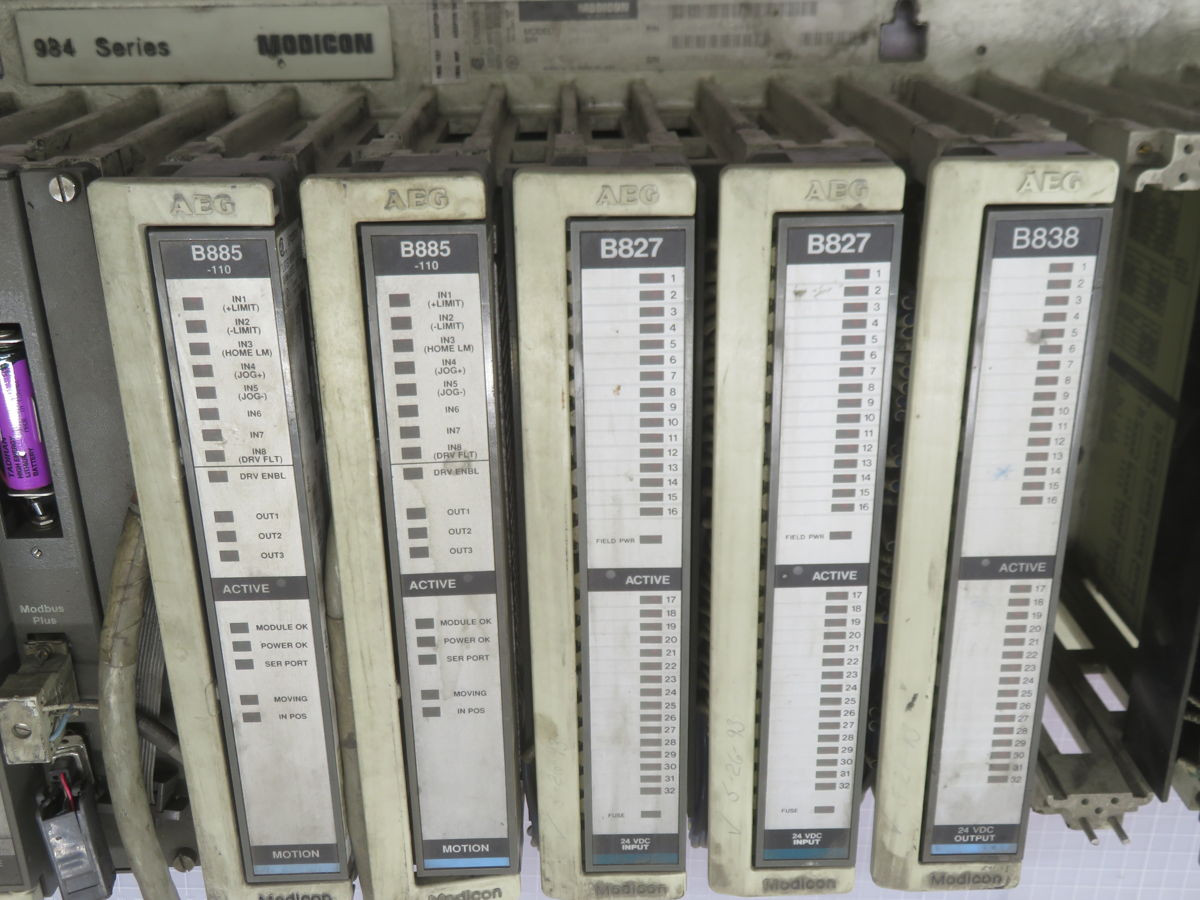 Modicon AS-H827-209, Controls PLCs (2 available) - Image 6