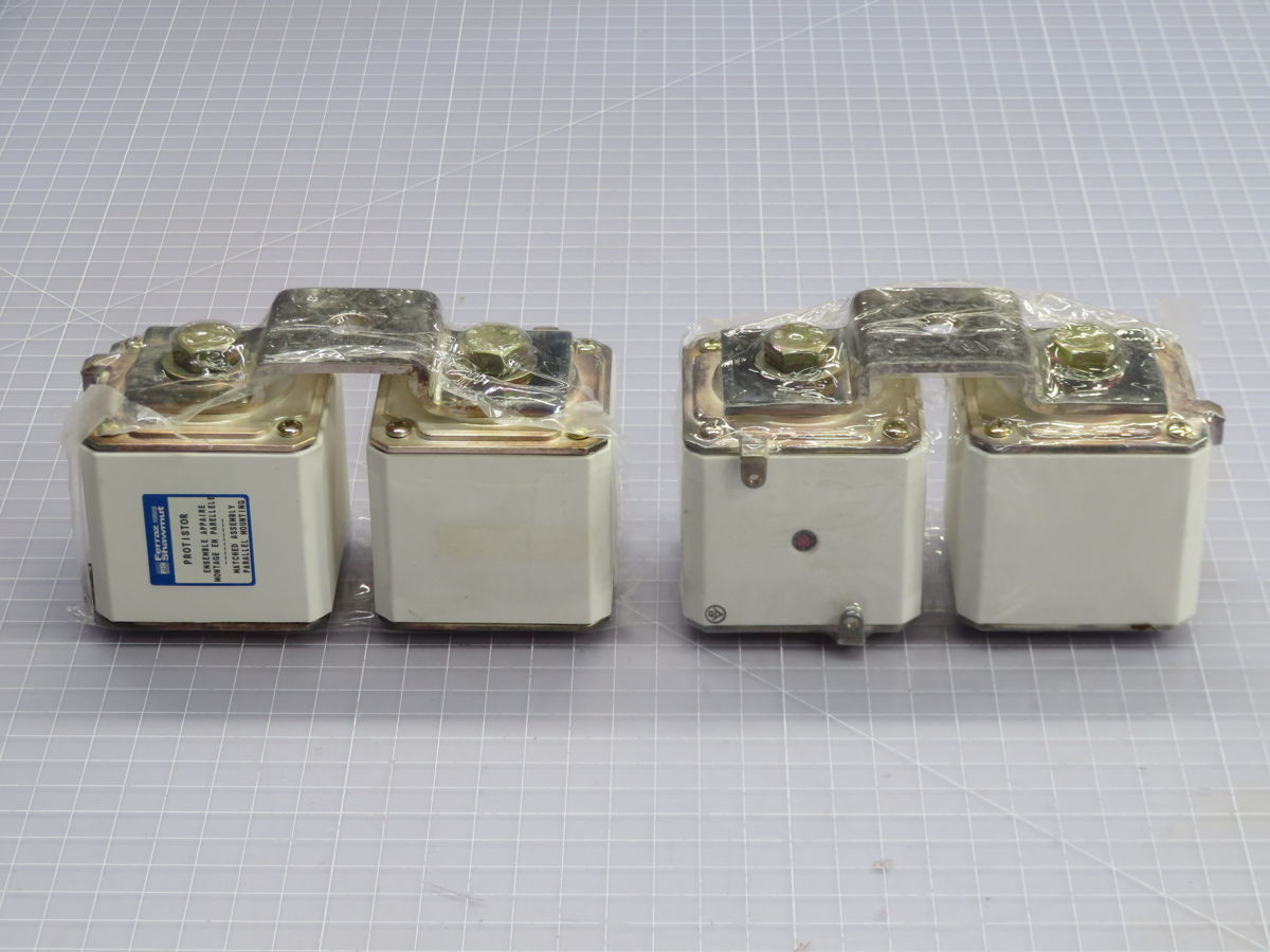Ferraz Shawmut #N300737, Lot Of 2, Ferraz Shawmut N300737 Plug Fuses - Image 2