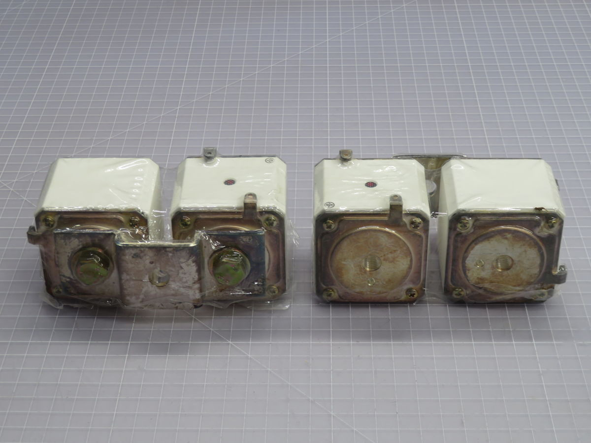 Ferraz Shawmut #N300737, Lot Of 2, Ferraz Shawmut N300737 Plug Fuses - Image 3