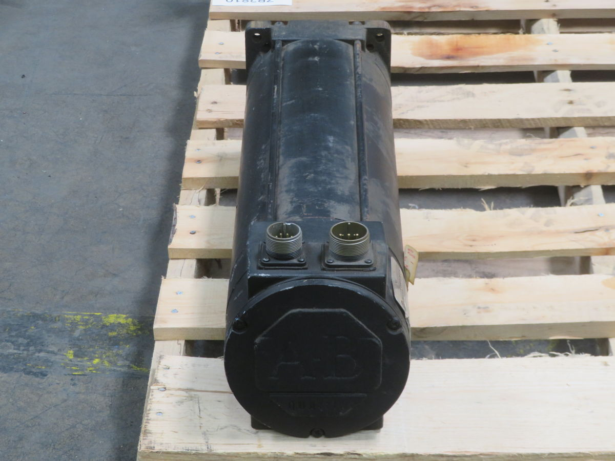 1 KW Allen-Bradley 1326AB-B3E-11-A5, Servo Motor, 3000 RPM - Image 4