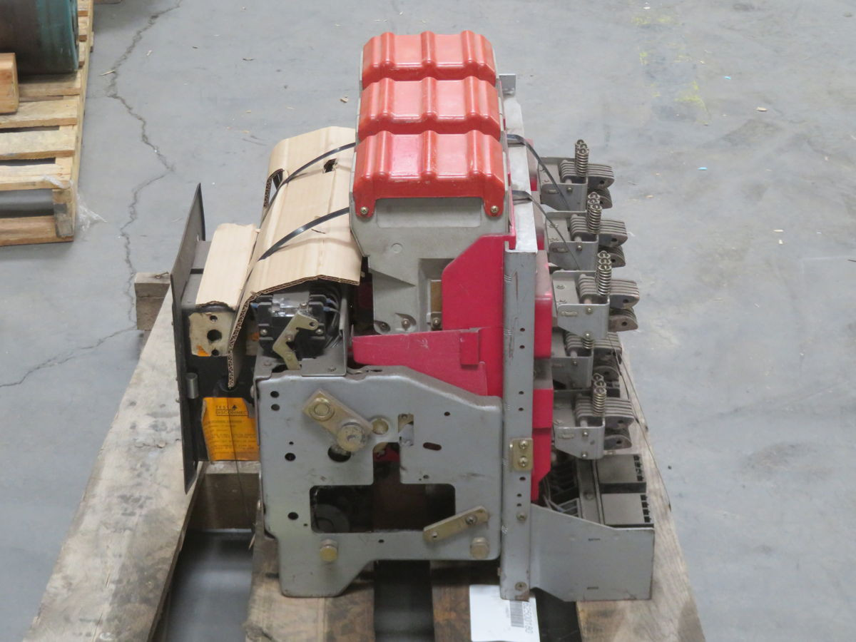 1600 Amps, ITE, K-1600, Air Circuit Breaker, Draw-Out, 600 Volts AC - Image 2
