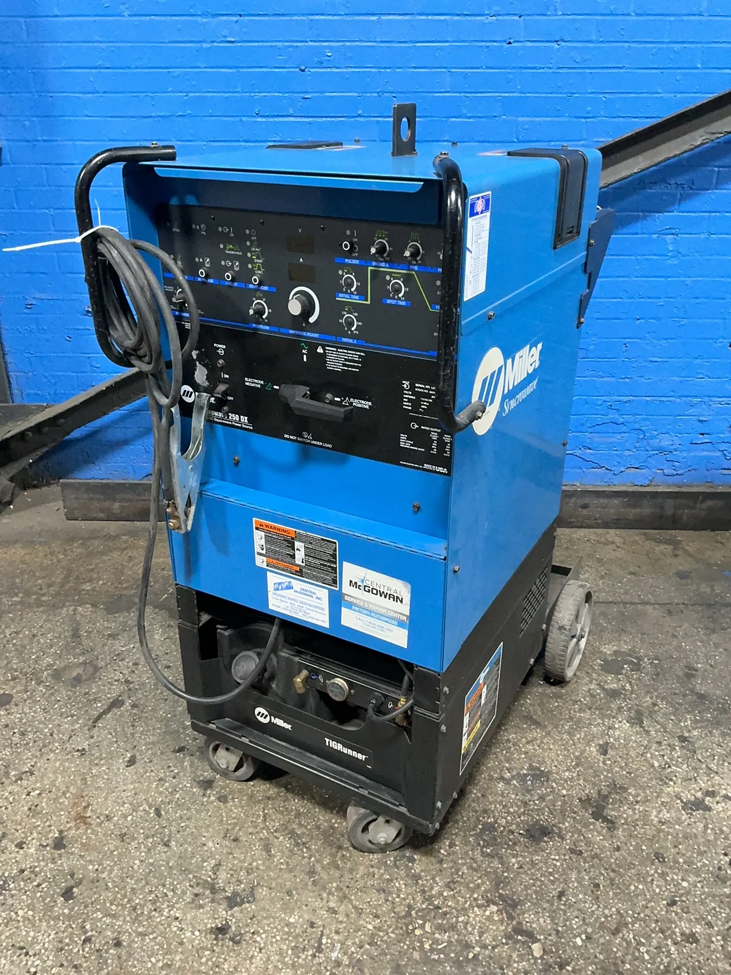 Miller #Syncrowave-250DX, AC/DC Tig Welder, 250 Amp., 200/230/460 V. (4 available) - Image 2