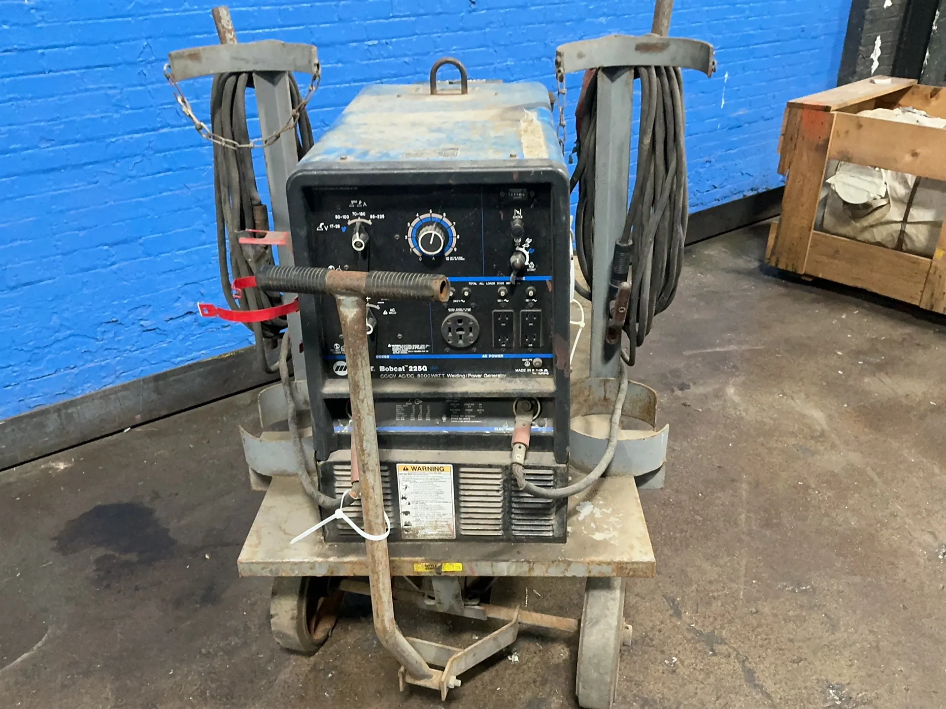Miller #Bobcat-225G-Plus, Engine Driven Welder/Generator, 8.5 KW, Onan P216G Engine, 6,993 hours - Image 2