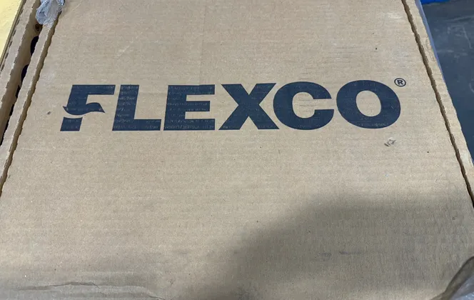 Flexco #SE-061, Rubber Floor Tiles, 18" x 18" x 1/8", LOT of 40 Boxes, Unused - Image 1