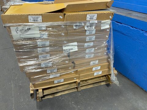 Flexco #SE-061, Rubber Floor Tiles, 18" x 18" x 1/8", LOT of 40 Boxes, Unused - Image 6