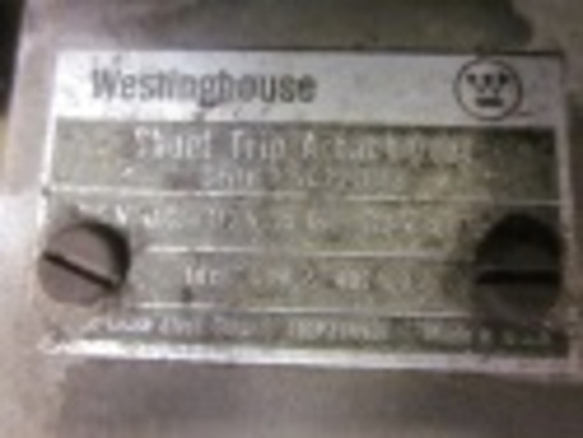 3000 Amps, Eaton, DB-75, electrically operated, drawout, #AB3463 - Image 2