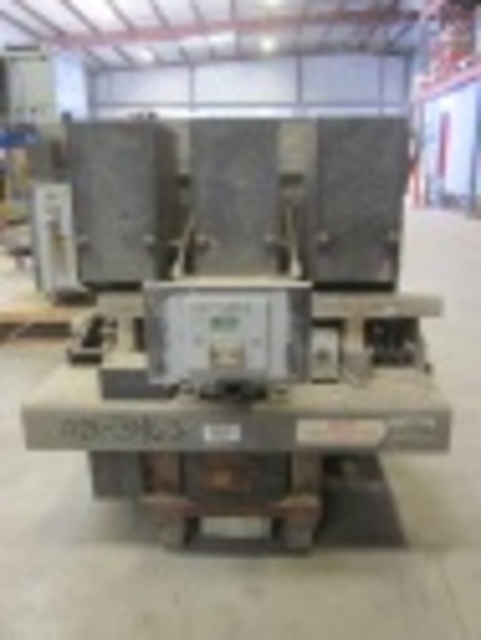 3000 Amps, Eaton, DB-75, electrically operated, drawout, #AB3463 - Image 3