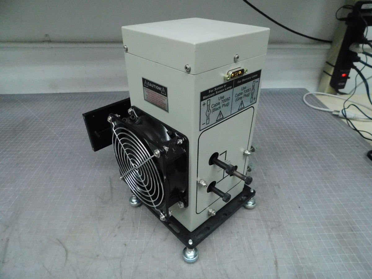 Newport #67001, UV Light Source, 75W Lamp, F/1.5 Condenser, 185-400 nm Range, 120 VAC - Image 2