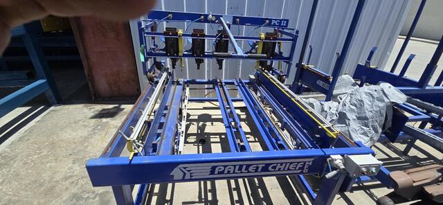 Pallet Chief #PC-II, Nailer w/ Stacker, 2022 - Image 4