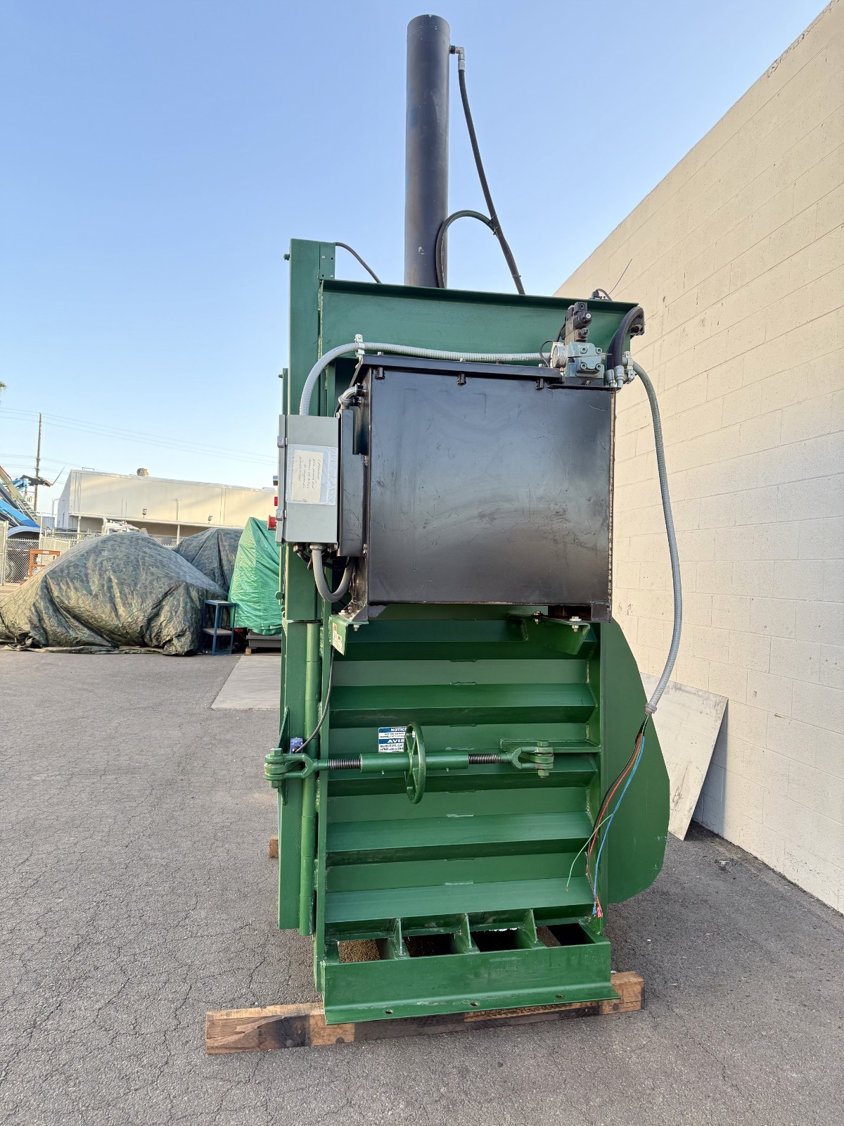 40" width x 58" D x 40" H Compactors #V64XHD, Vertical Baler, 10 HP, 2019 - Image 8
