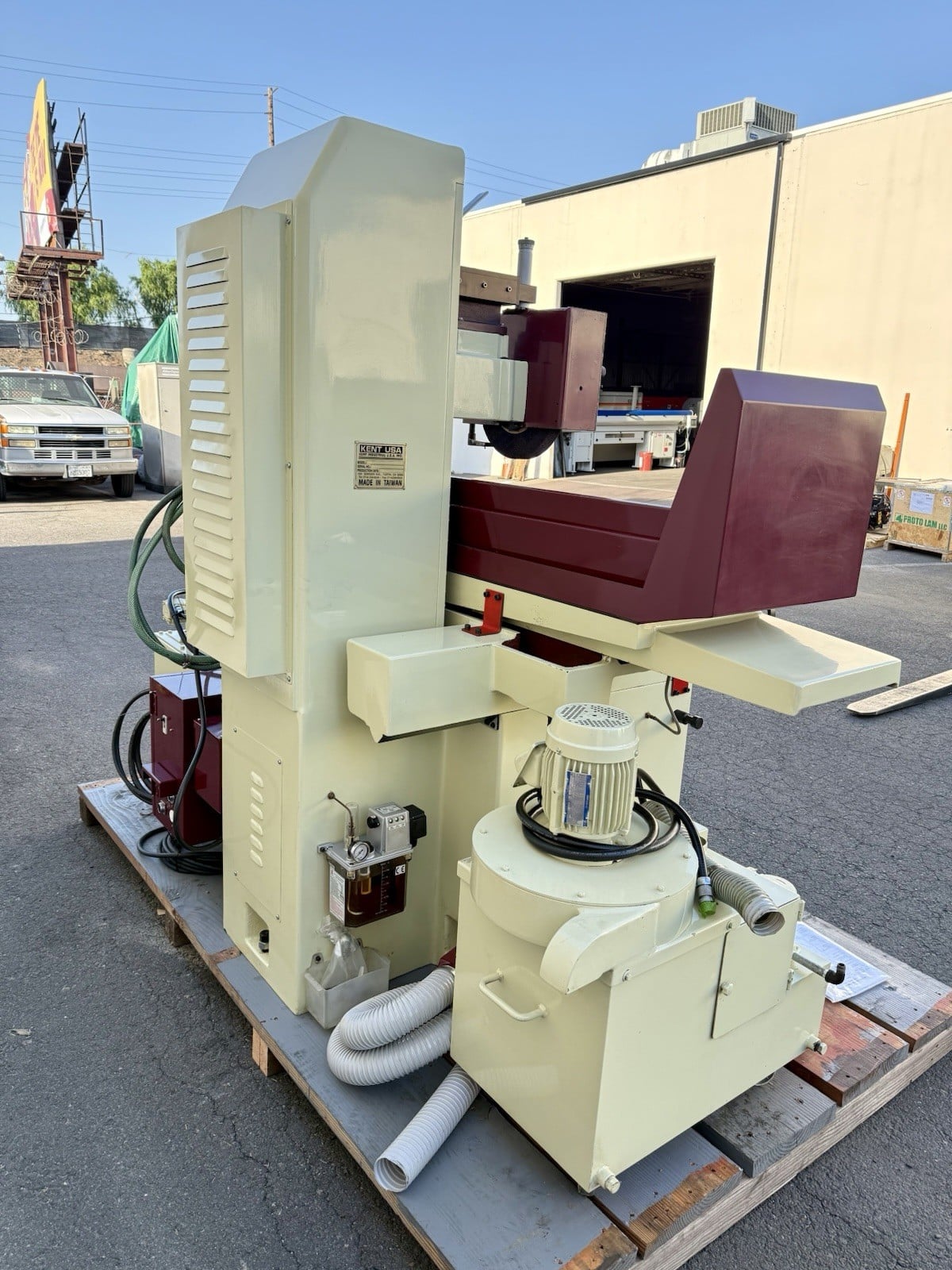 Kent USA #SGS-1230AHD, Automatic Surface Grinder, 12" x 30" table, 5 HP, 14" x 1-1/4" x 5" wheel, 12" chuck - Image 5